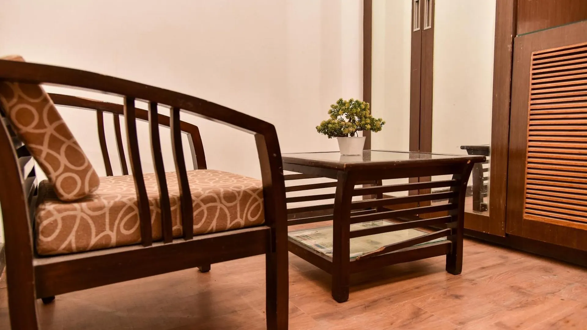 Hotel Lyf Corporate Suites - Near Igi Airport New Delhi 3*,  India